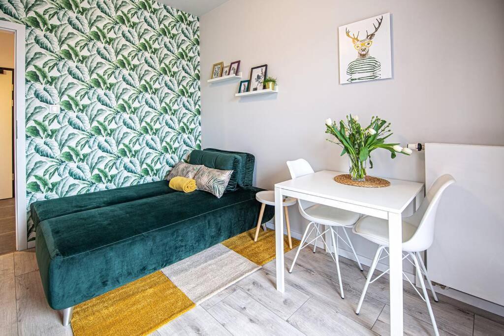 Apartament With Garden Bezplatny Parking !!! Cracóvia Exterior foto